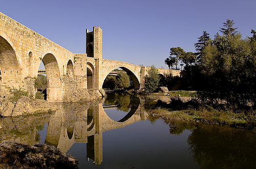 Puente de Besalú (Girona)