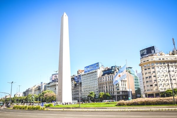 Avenida mas ancha del mundo en Buenos Aires
