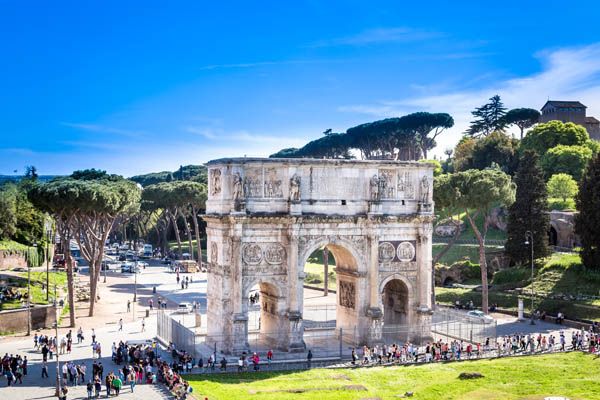 Arco de Constantino en Roma