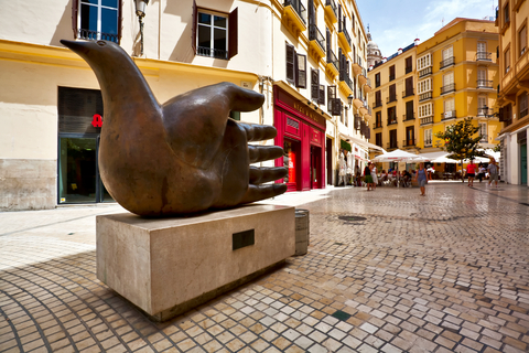 Escultura Paloma Quiromántica en Málaga