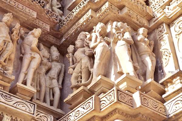 Relieves en los templos de Khajuraho