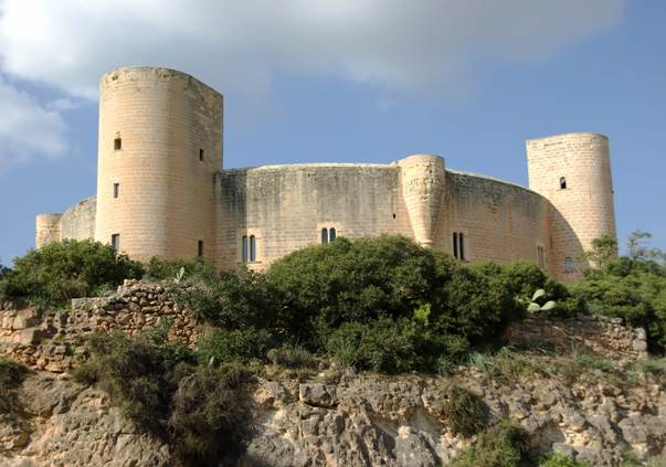 Castillo-de-Bellver-Palma-de-Mallorca