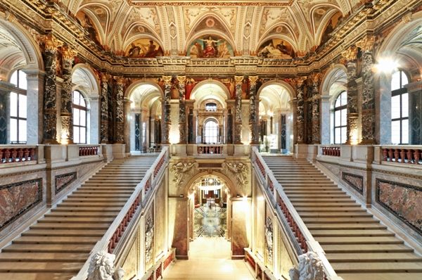 Escaleras en el Palacio Schonbrunn