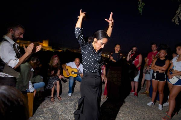 Espectáculo flamenco en el Sacromonte