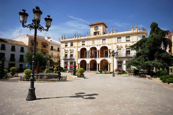 Plaza de Priego, pueblos con encanto de Córdoba